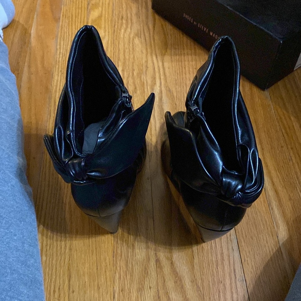 Booties - Picture 6 of 8